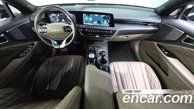 Kia K8 — Фото автомобиля 3