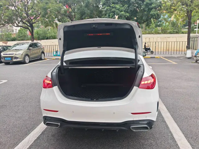 Mercedes-Benz C-Class — Фото автомобиля 17