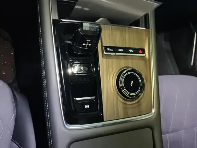Geely Xingyue L — Фото автомобиля 16