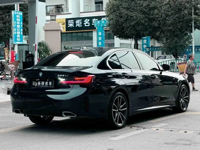 BMW 3 Series — Фото автомобиля 9