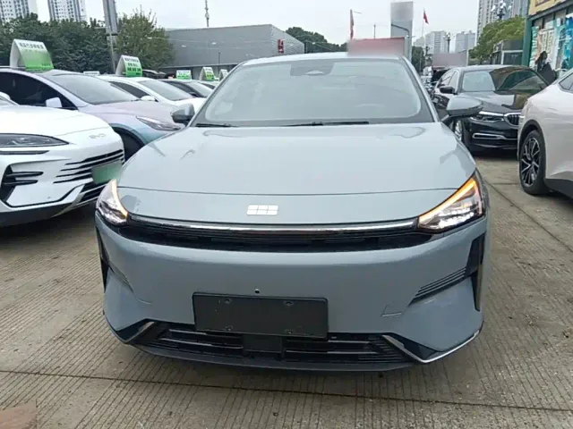 Geely Galaxy L6 — Фото автомобиля 2