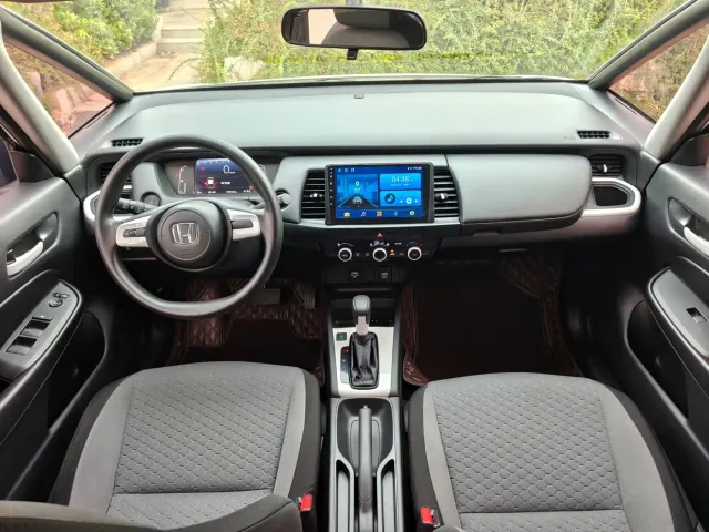 Honda Fit — Фото автомобиля 8