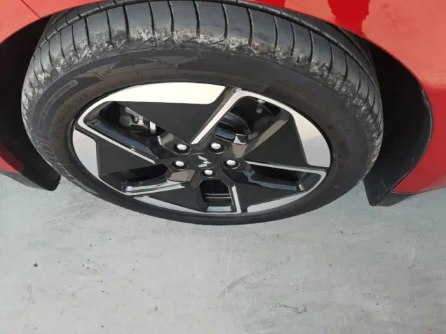 Wuling Starlight — Фото автомобиля 22