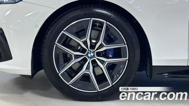 BMW 5 Series G60 — Фото автомобиля 5