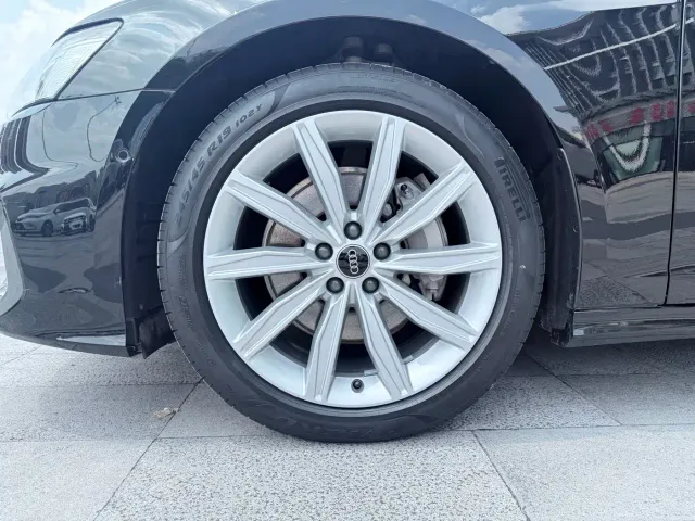 Audi A6L — Фото автомобиля 10