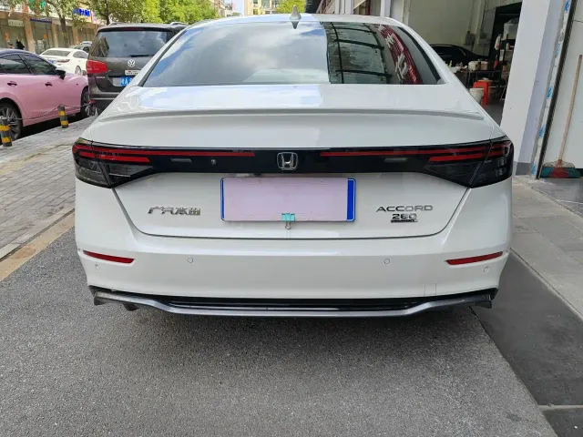 Honda Accord — Фото автомобиля 3