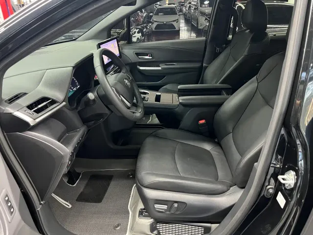 Toyota Granvia — Фото автомобиля 5