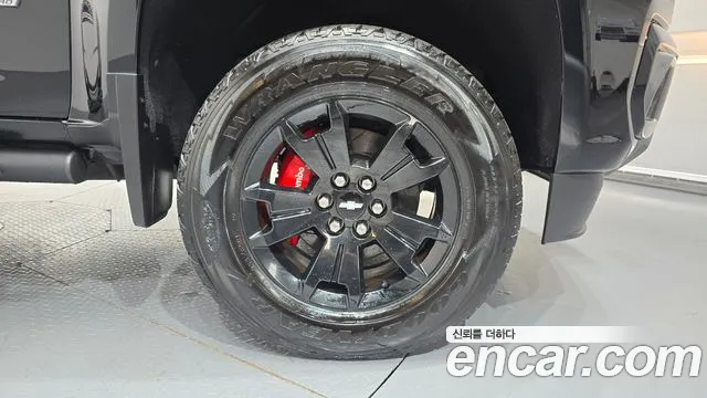 Chevrolet Colorado — Фото автомобиля 6