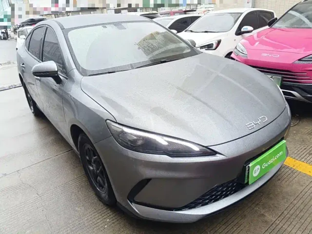 BYD Seal 05 DM-i — Фото автомобиля 3