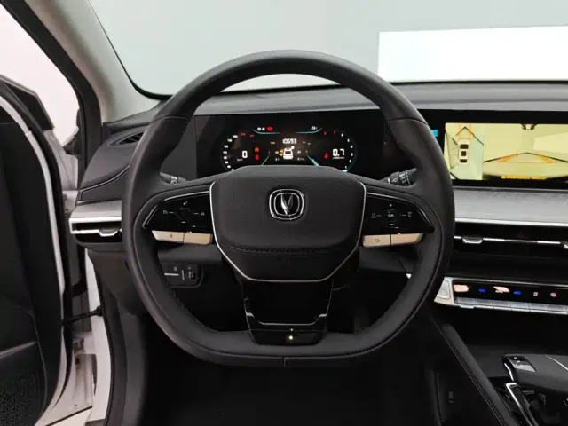 Changan Eado — Фото автомобиля 15
