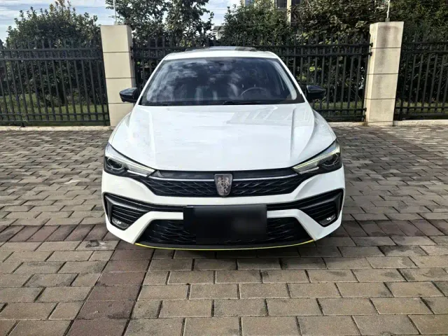 Roewe i5 — Фото автомобиля 4