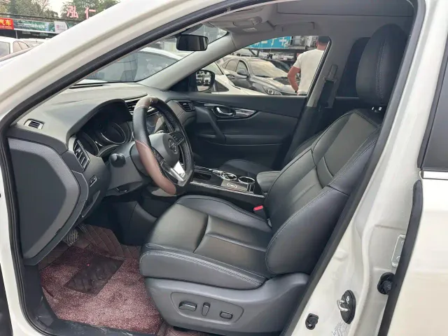 Nissan X-Trail — Фото автомобиля 12