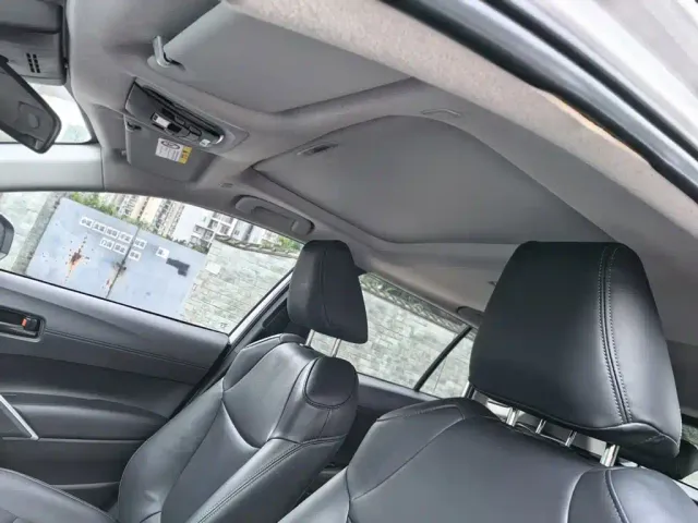 Toyota Corolla Cross — Фото автомобиля 12