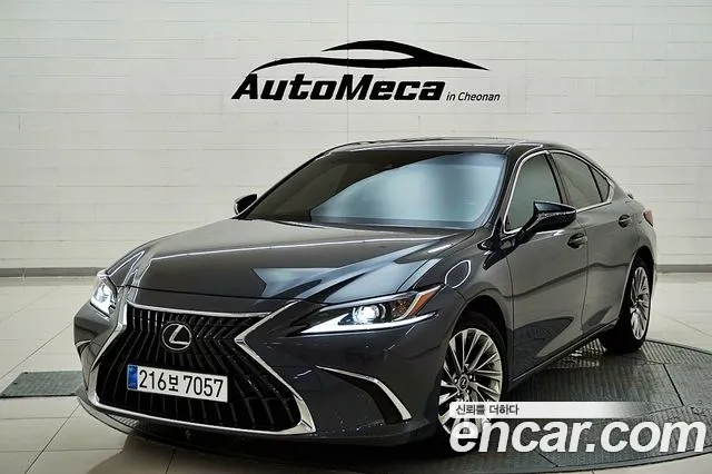 Lexus ES — Фото автомобиля 2