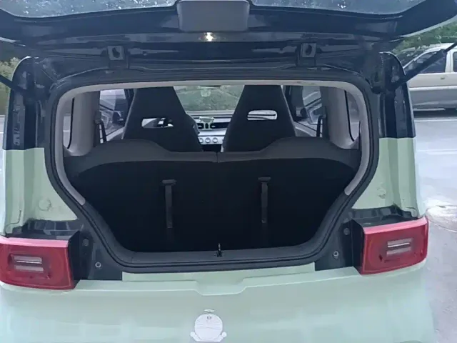 Wuling Hongguang Mini EV — Фото автомобиля 18