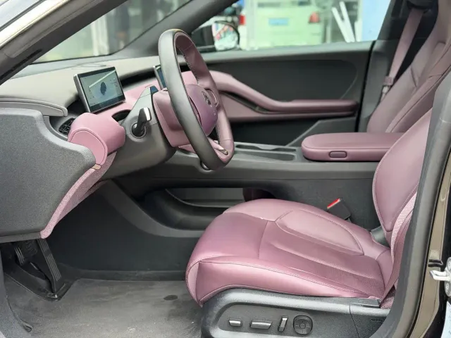 Nio ET5 Touring — Фото автомобиля 10