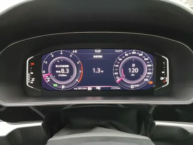 Volkswagen Passat — Фото автомобиля 11