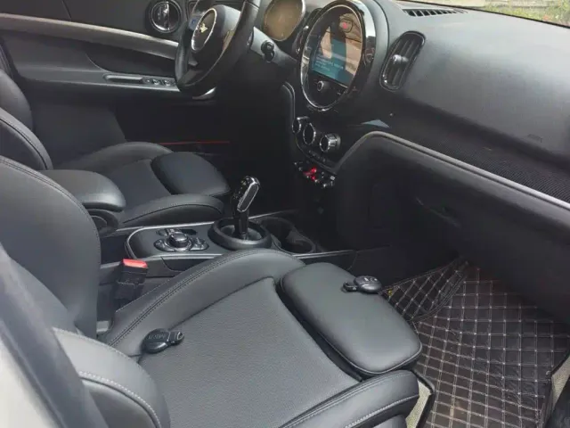 MINI Countryman — Фото автомобиля 6
