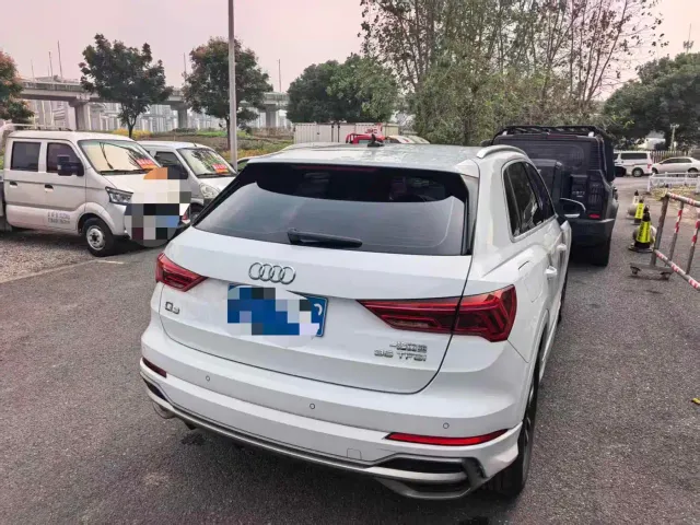 Audi Q3 — Фото автомобиля 4