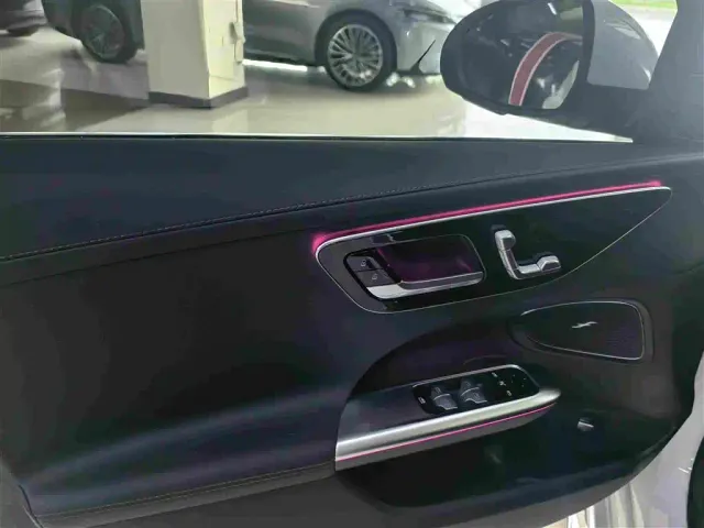 Mercedes-Benz C-Class — Фото автомобиля 14