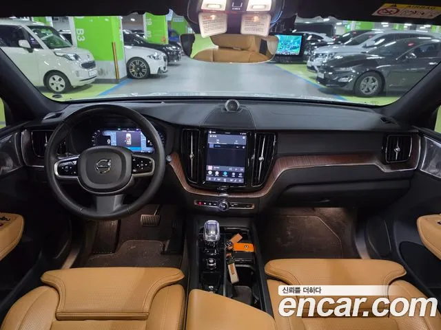 Volvo XC60 Generation 2 — Фото автомобиля 7