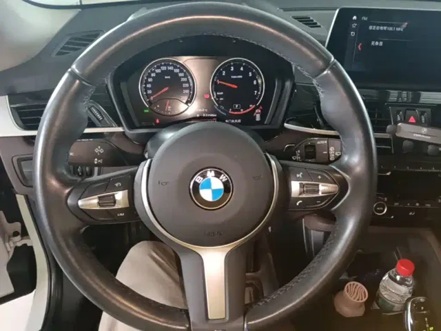 BMW X1 — Фото автомобиля 10