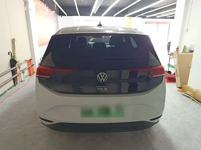 Volkswagen ID.3 — Фото автомобиля 5