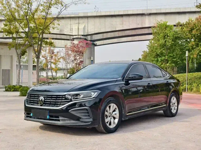 Фотография автомобиля — Volkswagen Passat