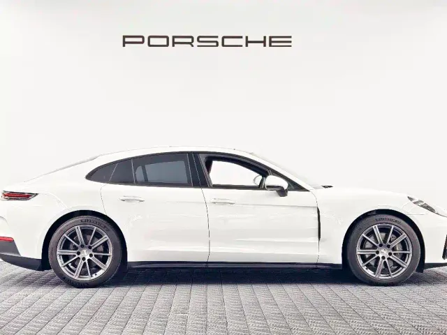 Porsche Panamera — Фото автомобиля 6