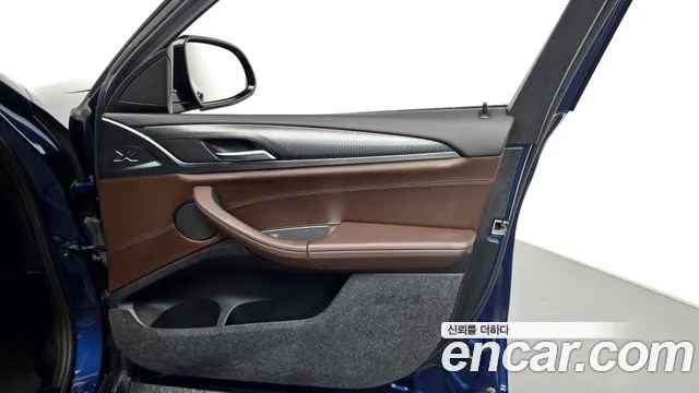 BMW X4 xDrive20i M Sport — Фото автомобиля 6