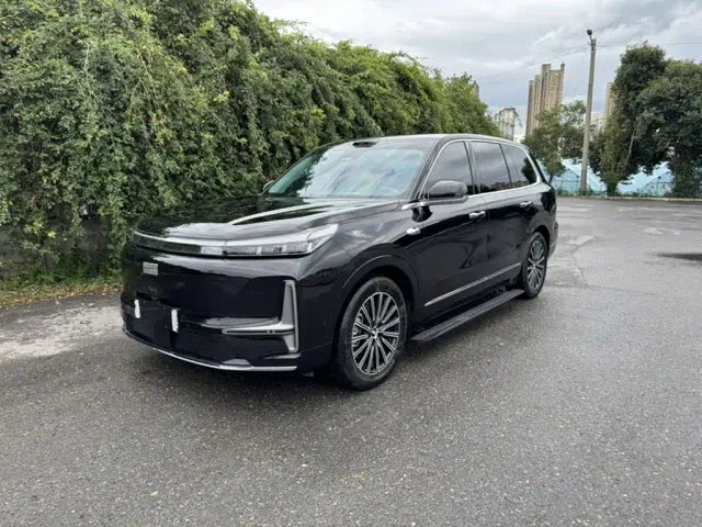 Фотография автомобиля — Geely Galaxy M9