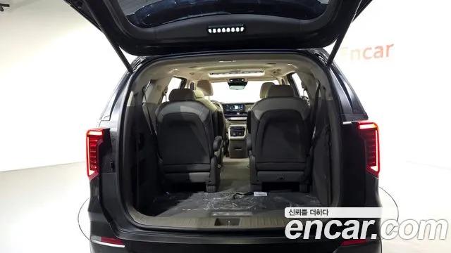 Kia Carnival 4th Gen — Фото автомобиля 25