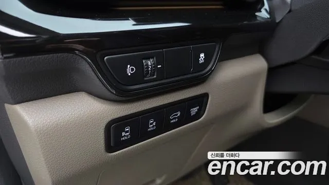 Kia Canival Новый Carnival 4 поколение HEV 7 мест Signature — Фото автомобиля 20