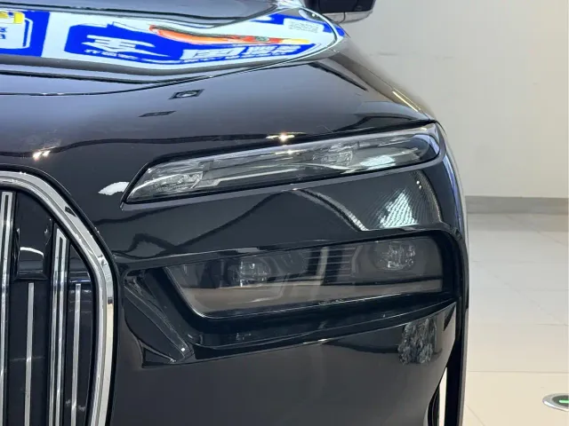 BMW 7 Series — Фото автомобиля 4