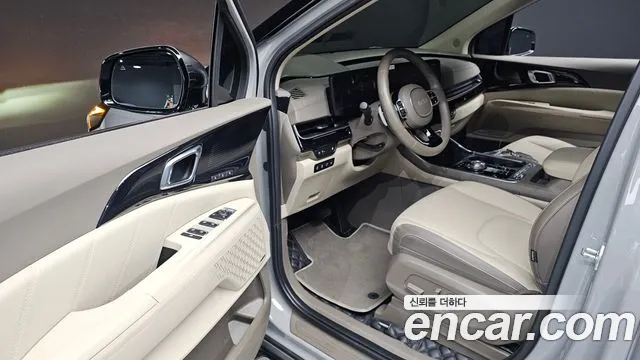 Kia Carnival Generation 4 — Фото автомобиля 15