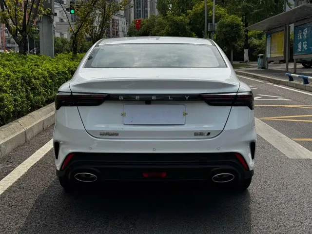 Geely Binrui — Фото автомобиля 24