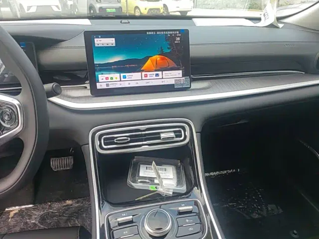 Geely Galaxy Stellar 6 — Фото автомобиля 12