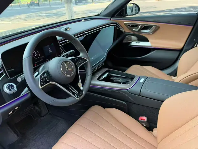 Mercedes-Benz E-Class — Фото автомобиля 4