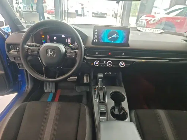 Honda Civic — Фото автомобиля 9