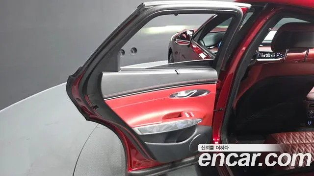 Genesis GV70 2.2 Дизель AWD — Фото автомобиля 20