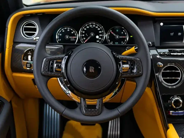 Rolls-Royce Cullinan — Фото автомобиля 14