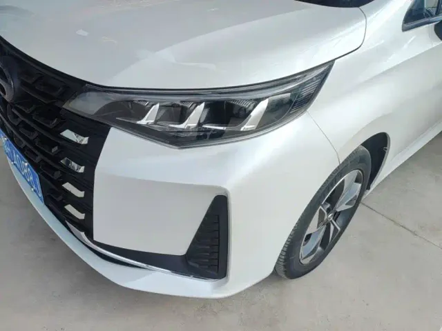 GAC Trumpchi M6 — Фото автомобиля 23