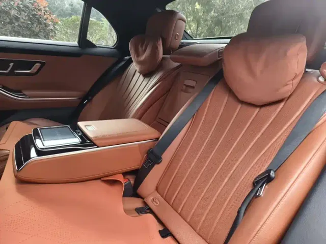 Mercedes-Benz S-Class — Фото автомобиля 18