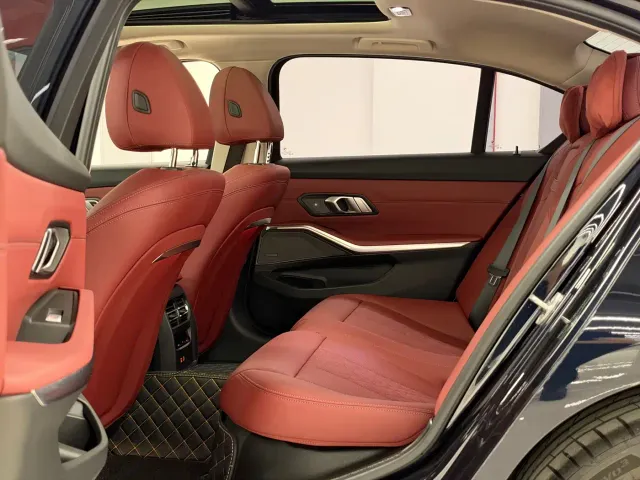 BMW 3 Series — Фото автомобиля 9
