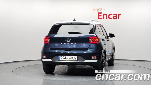 Hyundai Venue — Фото автомобиля 4