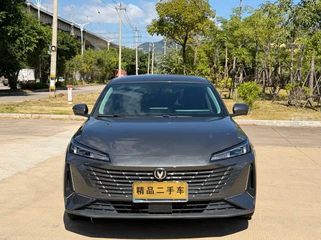Changan Eado — Фото автомобиля 2