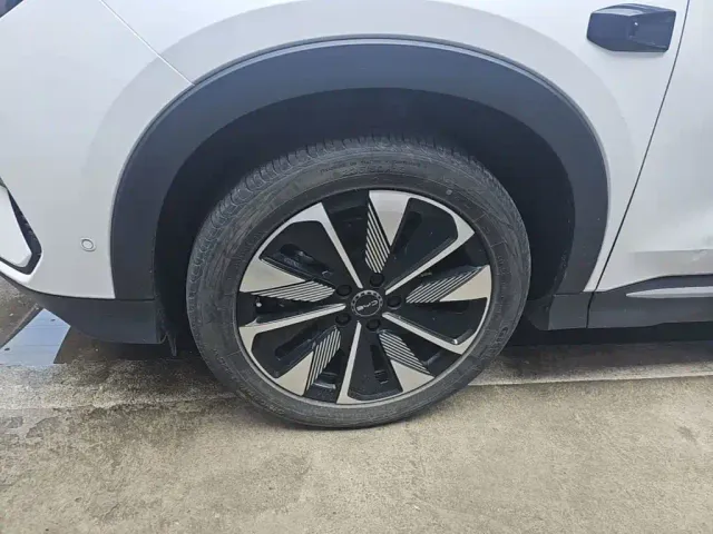 BYD Song PLUS — Фото автомобиля 22