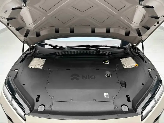Nio ET5 — Фото автомобиля 15
