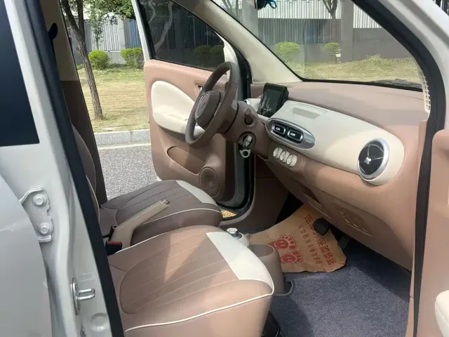 Wuling Hongguang Mini EV — Фото автомобиля 6