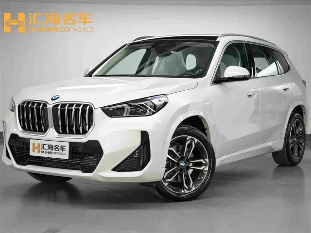 Фотография автомобиля — BMW X1
